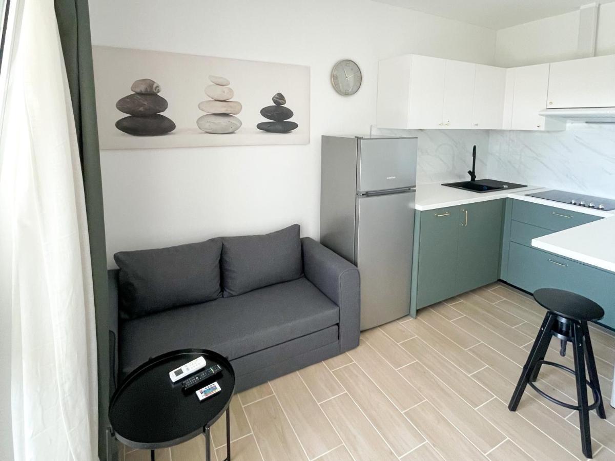 Modern Studio Overlooking Downtown Makarska Exterior foto
